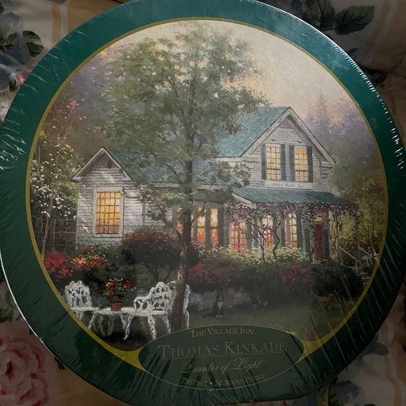 Thomas Kinkade “The Village Inn” Puzzle - Picture 1 of 2